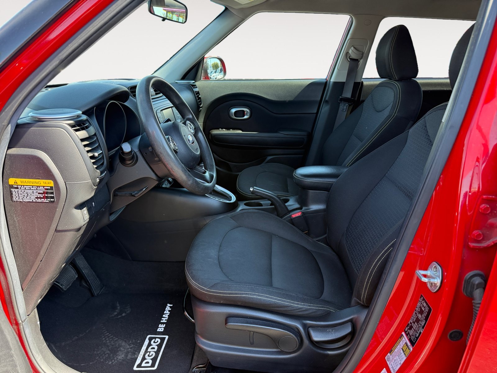 Used 2015 Inferno Red Kia Plus image 10