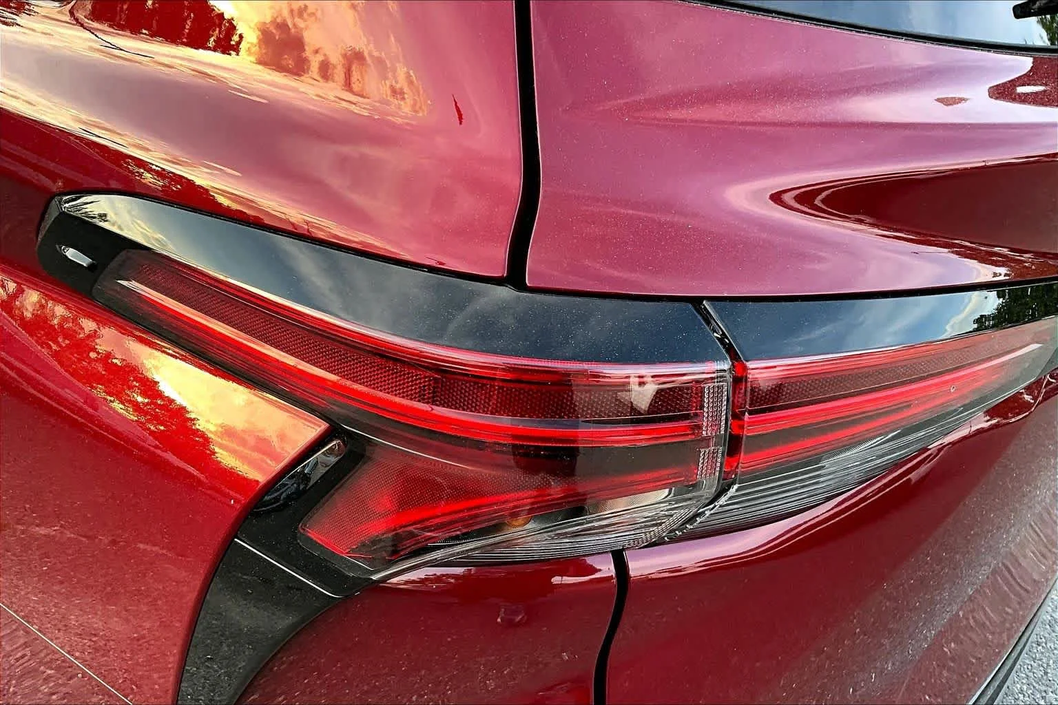 New 2026 Ruby Flare Pearl Toyota Platinum image 14