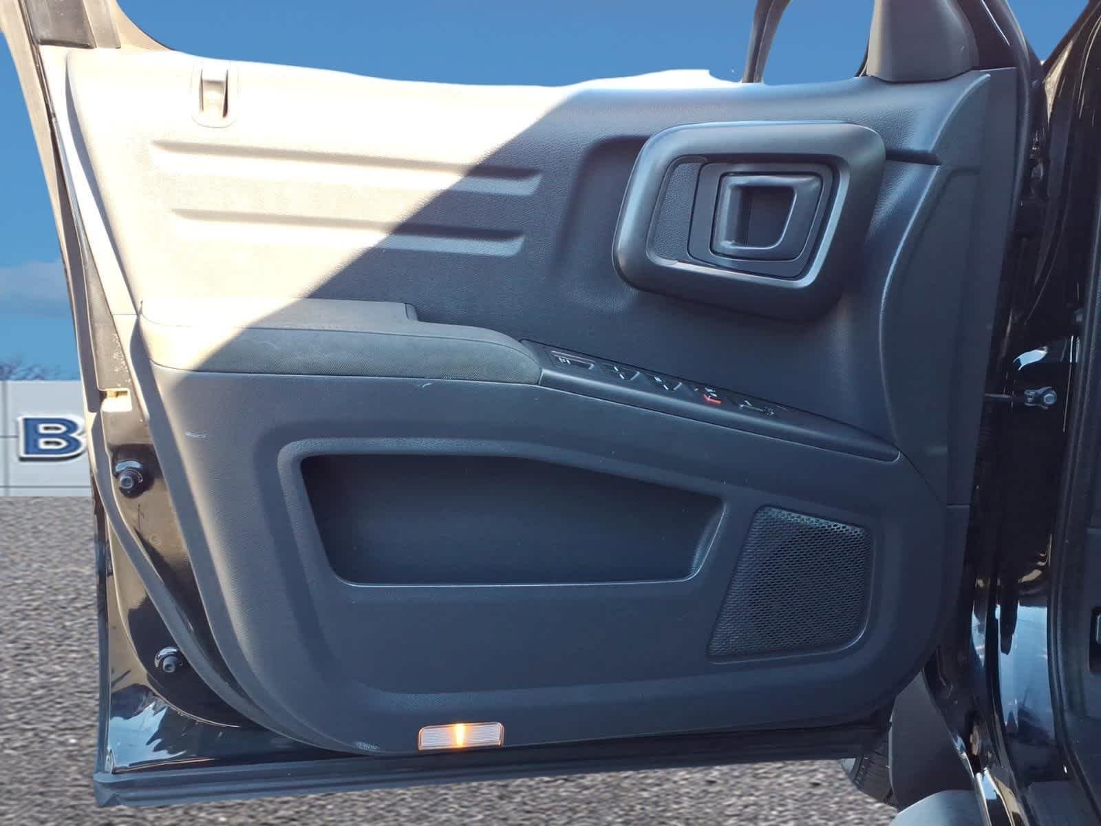 Used 2012 Crystal Black Pearl Honda Sport image 11