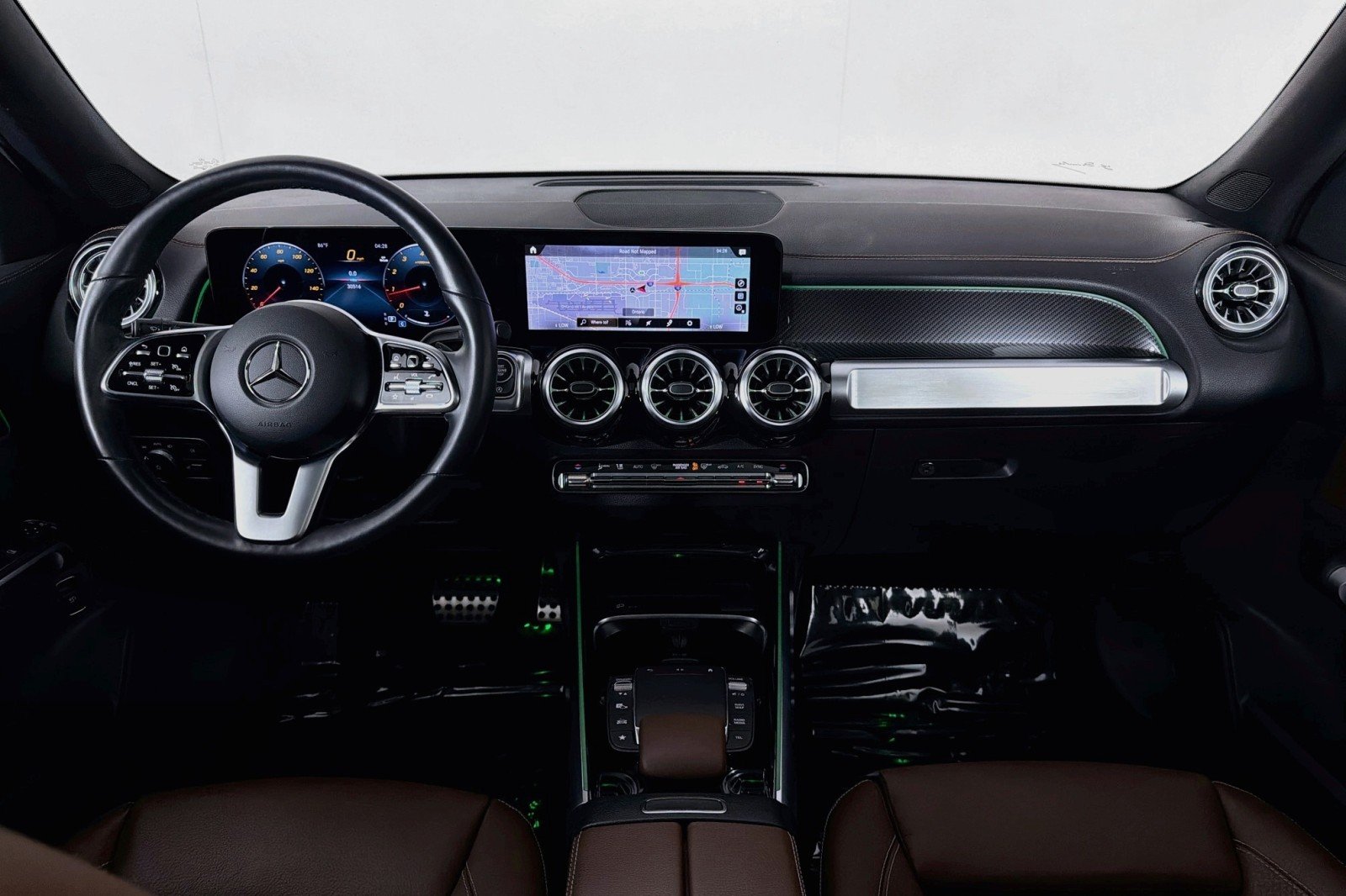 Used 2023 Digital White Metallic Mercedes-Benz 250 image 5