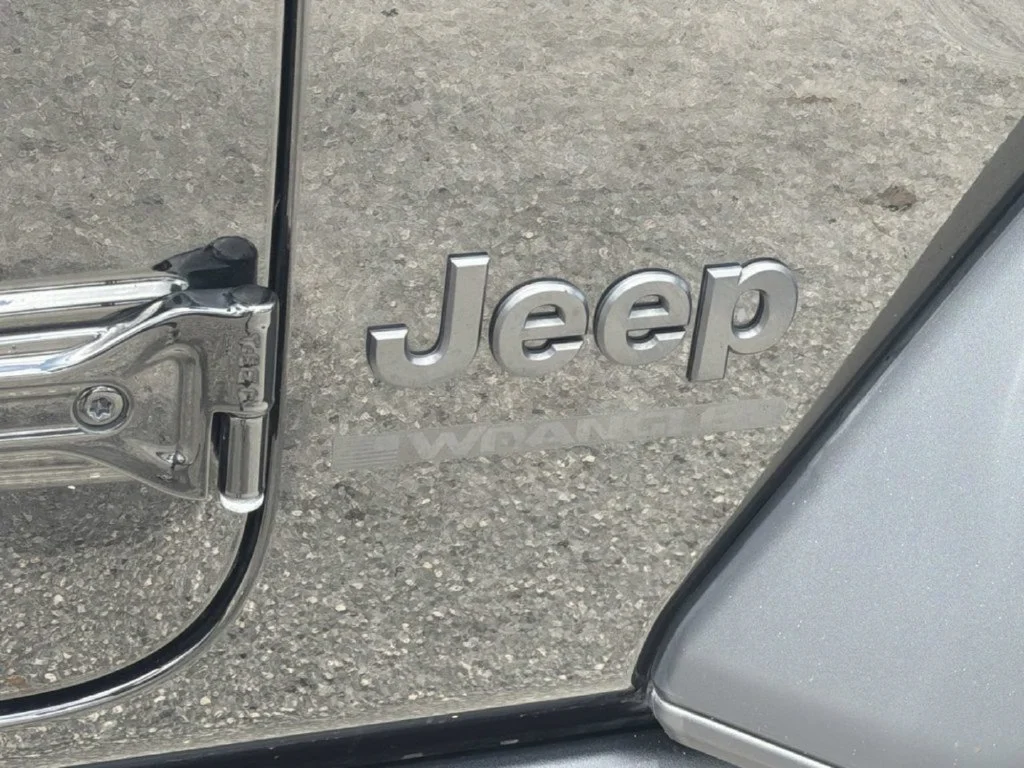 Used 2025 Black Jeep Willys image 33