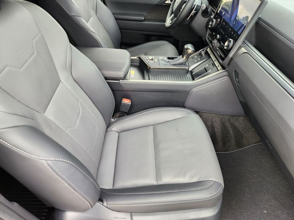 Certified Used 2025 Caviar Lexus 550 Luxury+ image 14