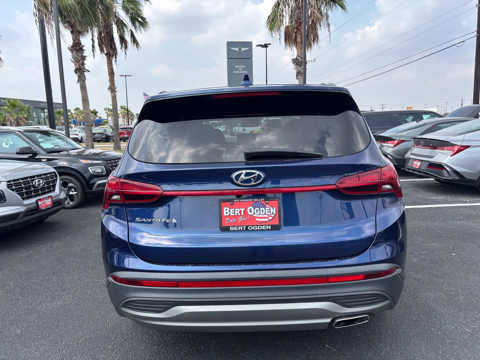Used 2023 Blue Hyundai SE image 5