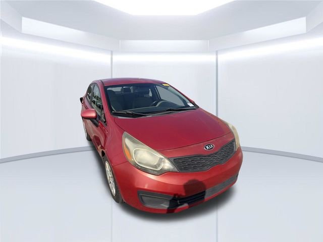 Used 2015 Red Kia LX image 3