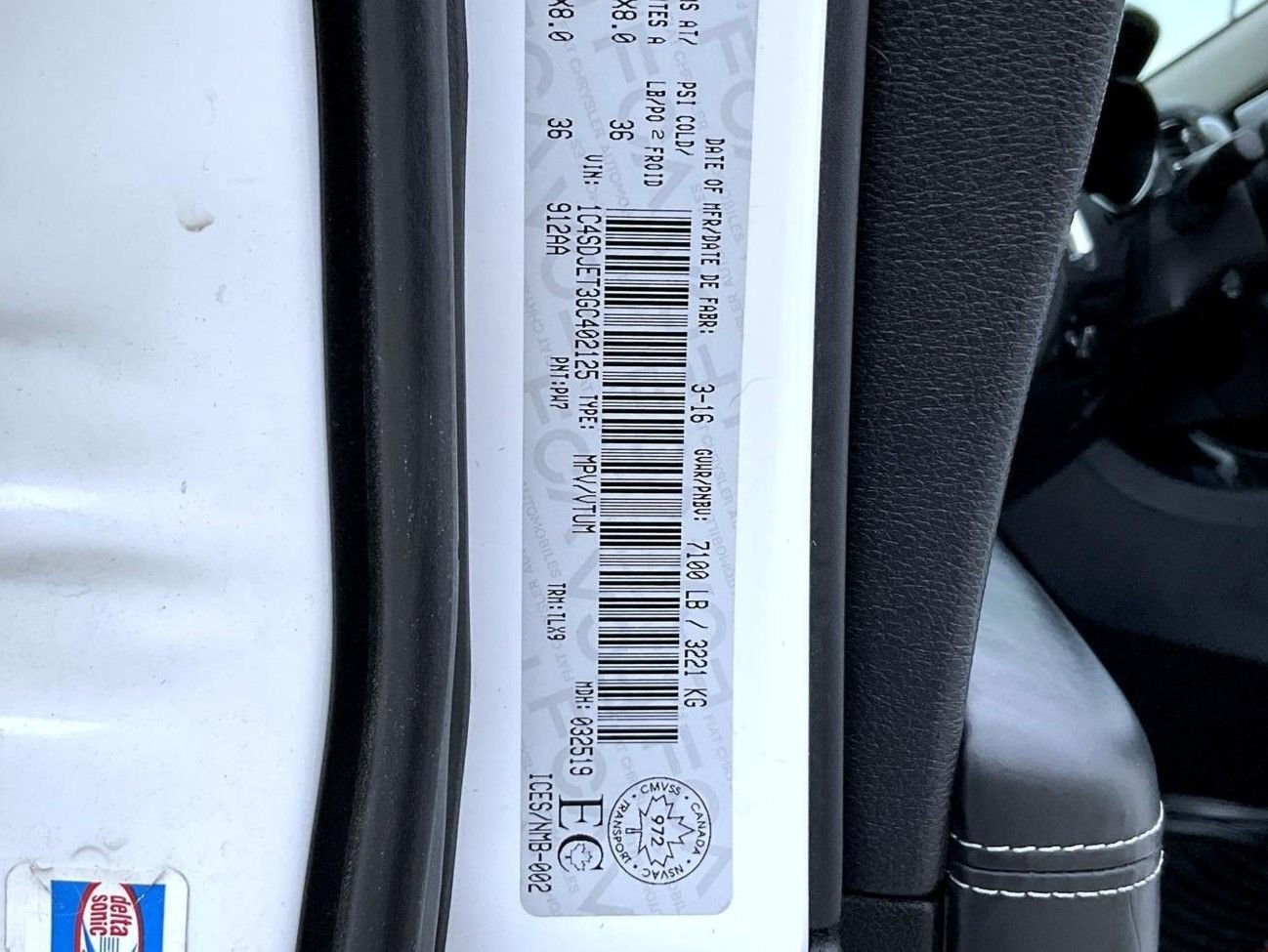 Used 2016 White Dodge Citadel image 28