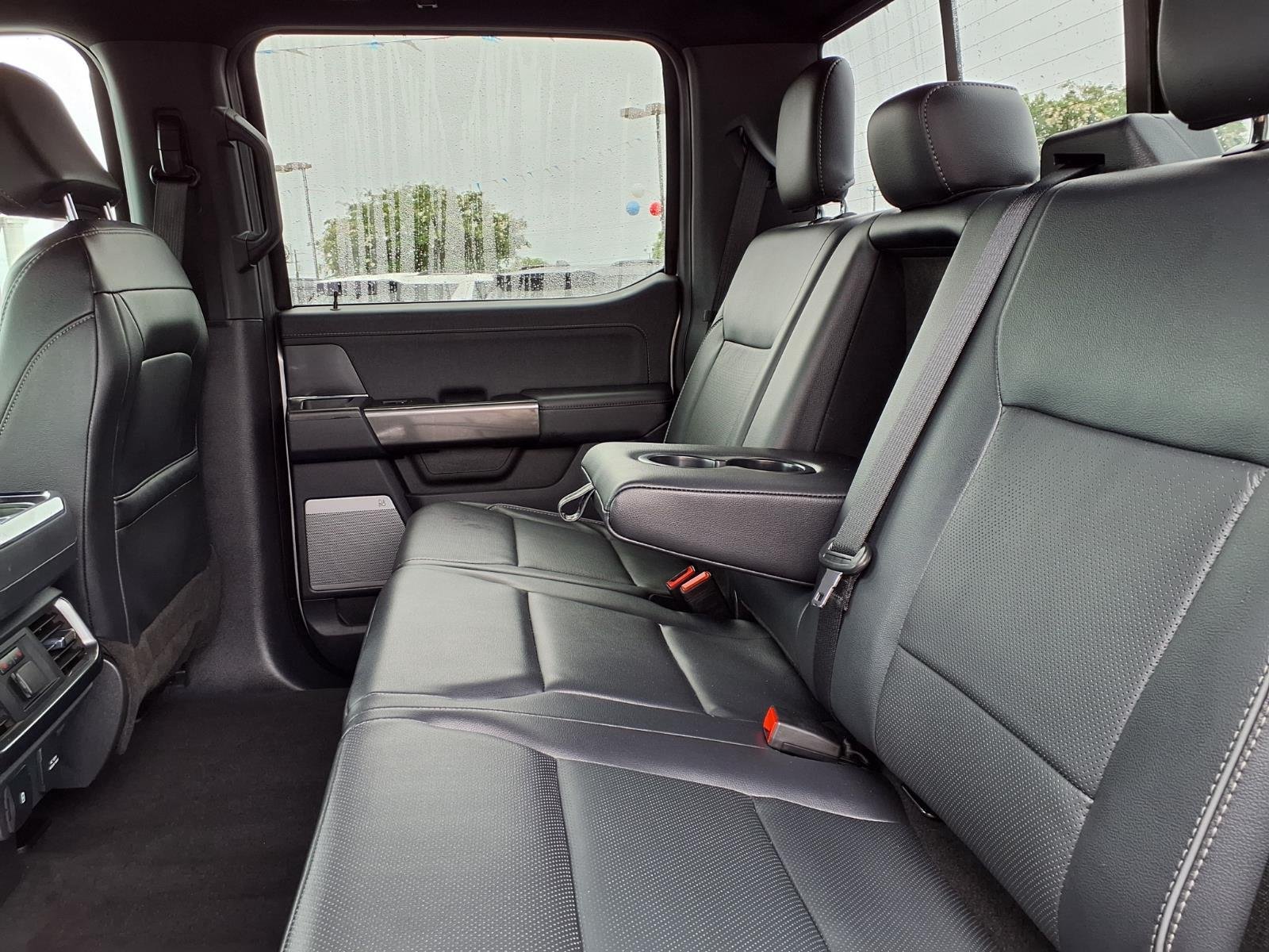Used 2023 Silver Ford LARIAT image 22
