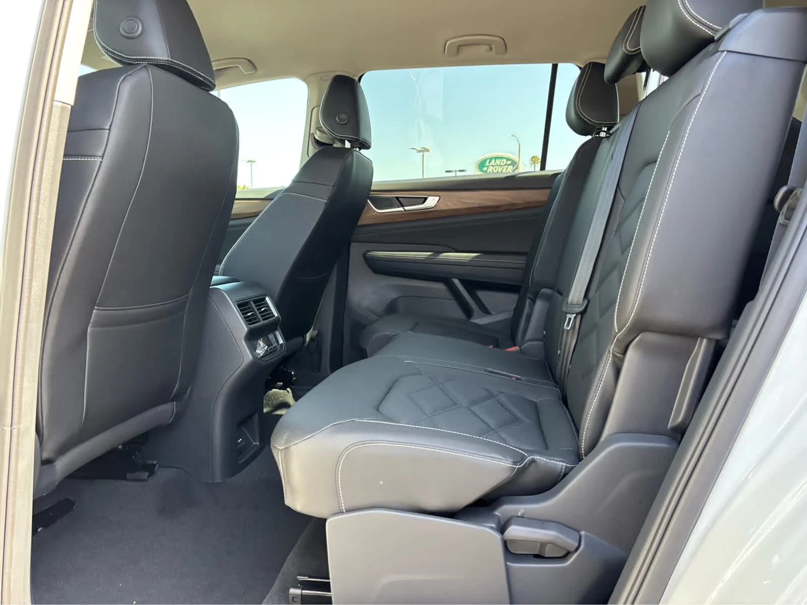 New 2026 OPAL WHITE Volkswagen 2.0T SE image 7