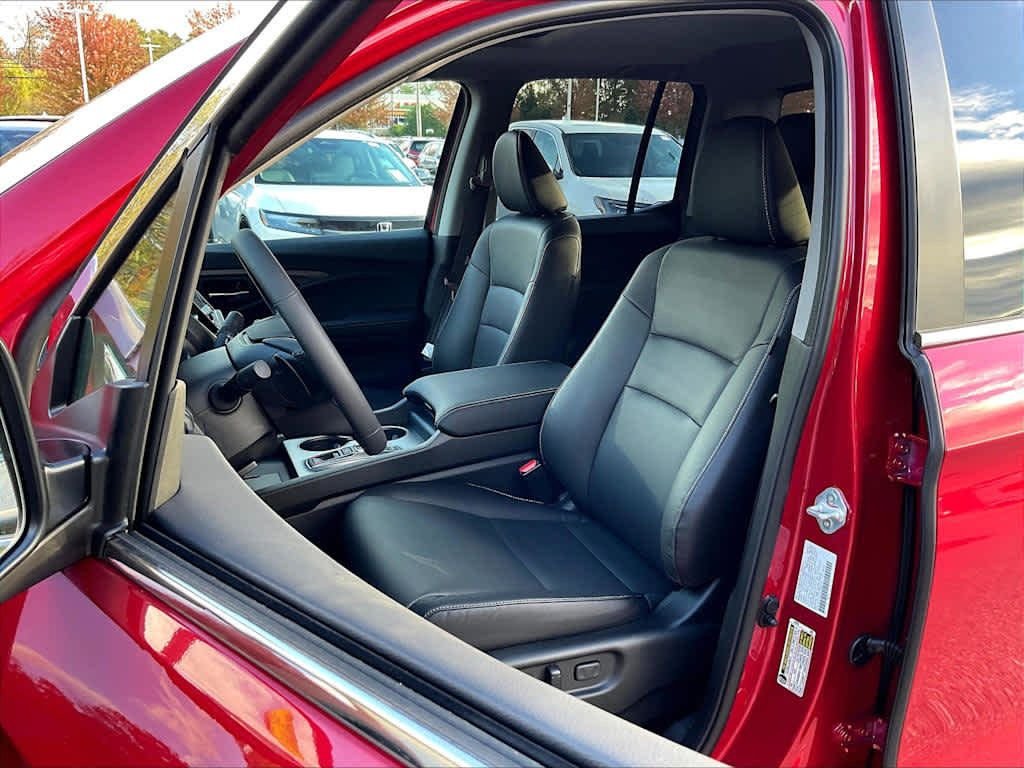 New 2026 Radiant Red Metallic II Honda RTL image 11