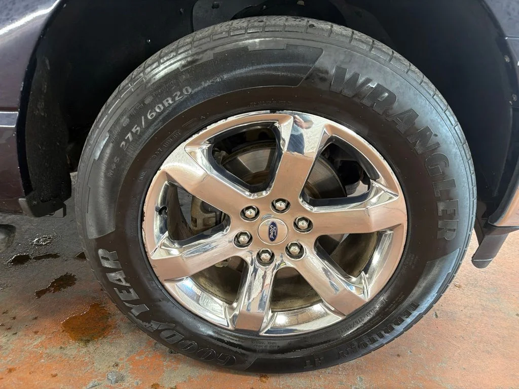 Used 2021 Blue Metallic Ford XLT image 10