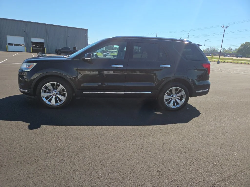 Used 2019 Black Ford Limited image 7
