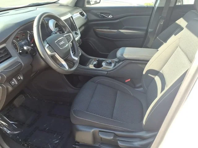 Used 2023 Summit White GMC SLE image 10