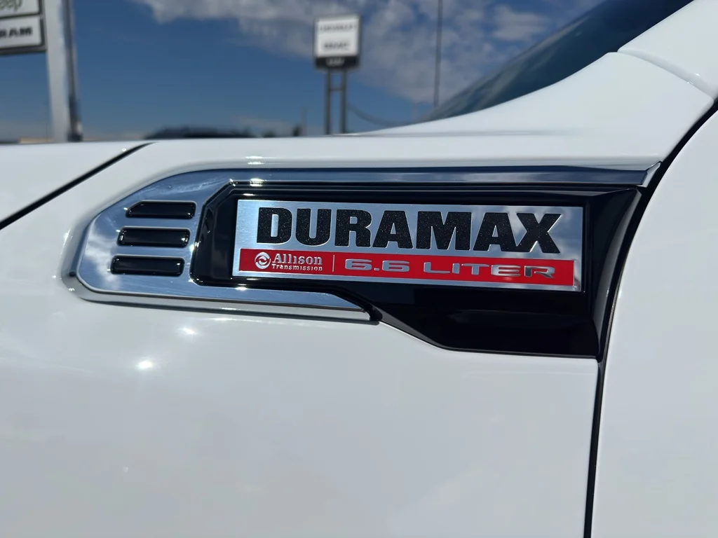 New 2026 Summit White GMC SLT image 10