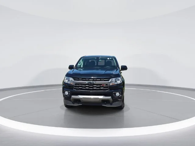 Used 2022 Black Chevrolet Z71 image 3