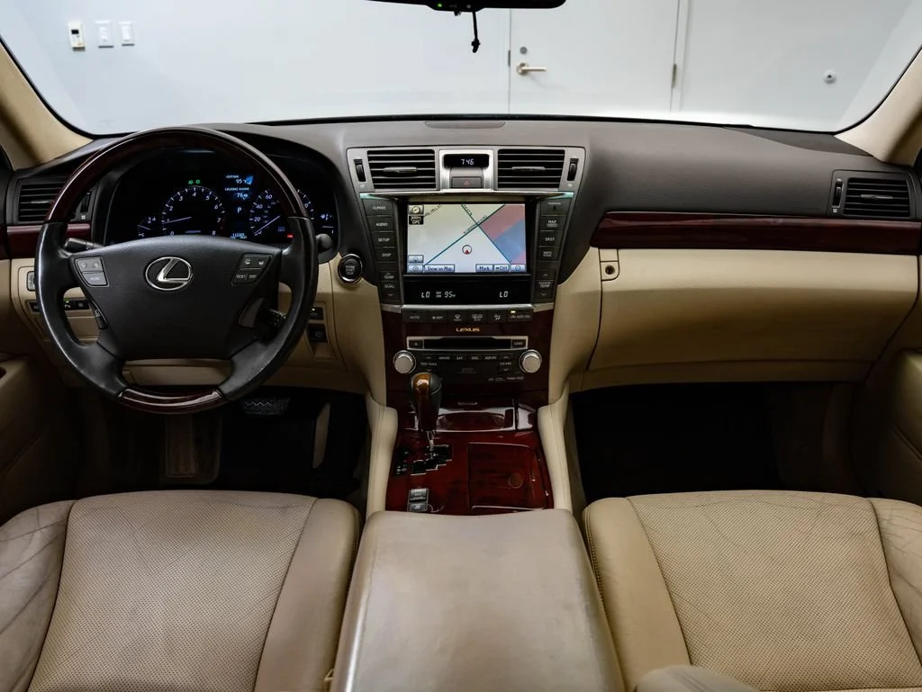 Used 2011 Obsidian Lexus 460 image 34