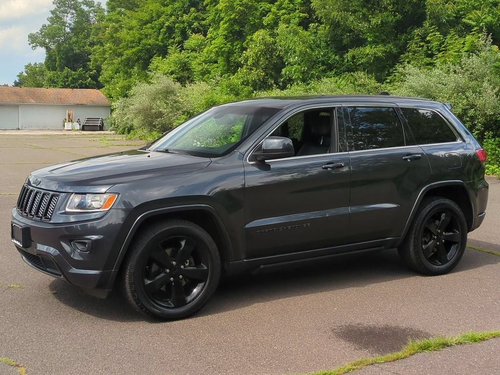 Used 2015 Jeep Grand Cherokee Laredo with VIN 1C4RJFAG2FC643699 for sale in Thomaston, CT