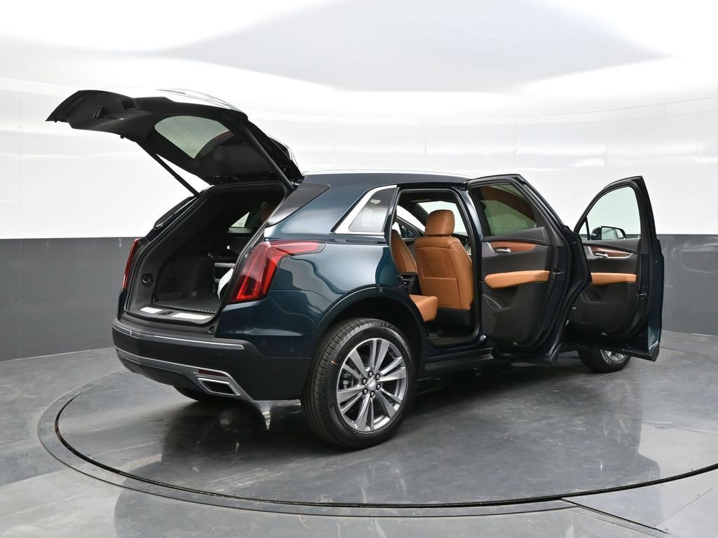 Used 2026 Emerald Lake Metallic Cadillac Premium Luxury image 61