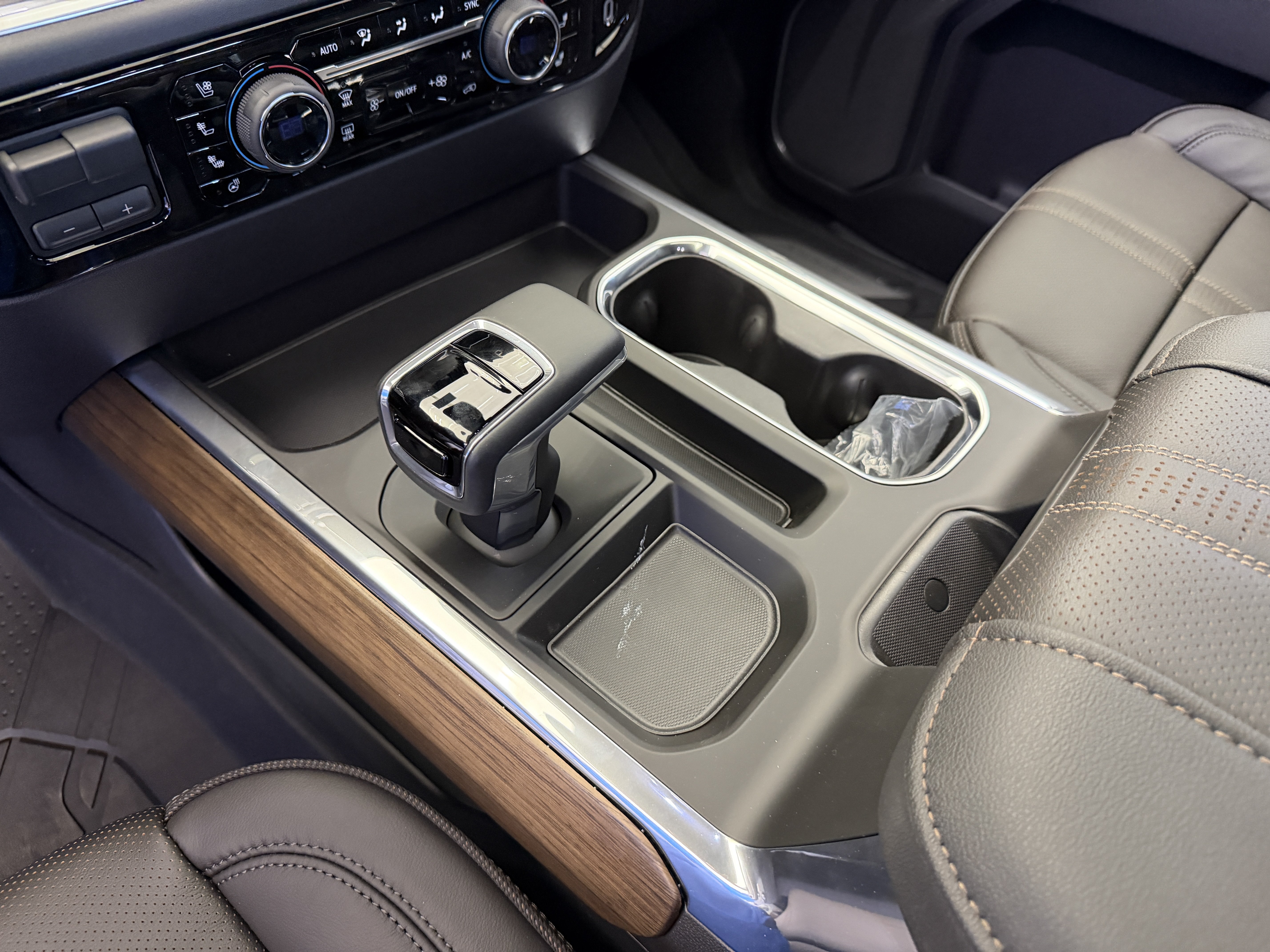 2026 Chevrolet Silverado 1500 High Country - Photo 25