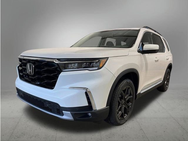2025 Honda Pilot Touring AWD's photo