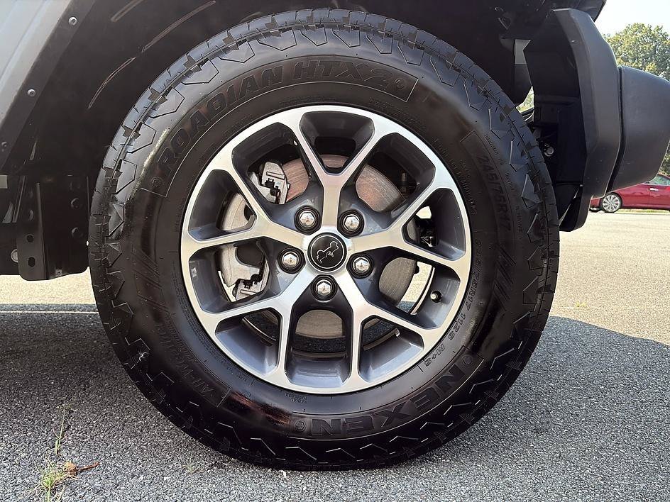Used 2024 Earl Clearcoat Jeep Sport S image 12