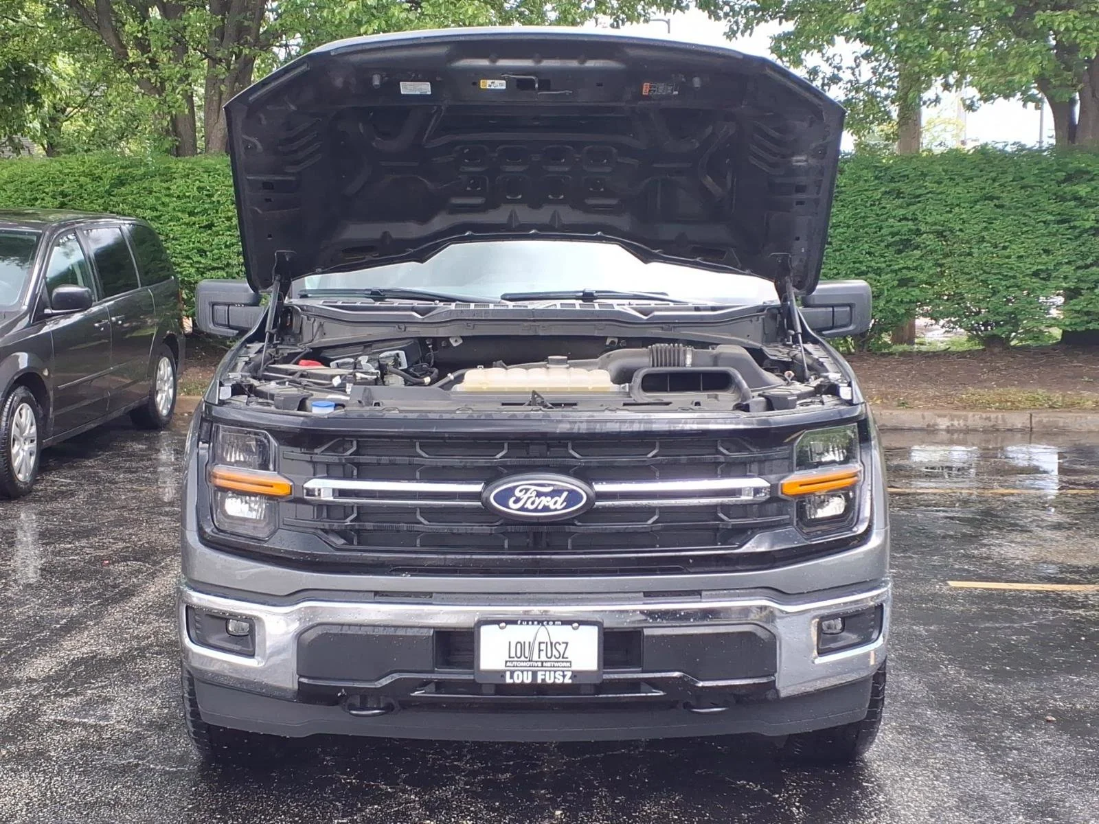 Used 2025 Gray Metallic Ford XLT image 31
