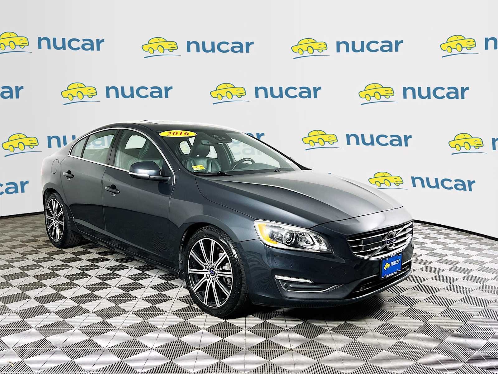 2016 Volvo S60 T6 Drive-E FWD Platinum's photo