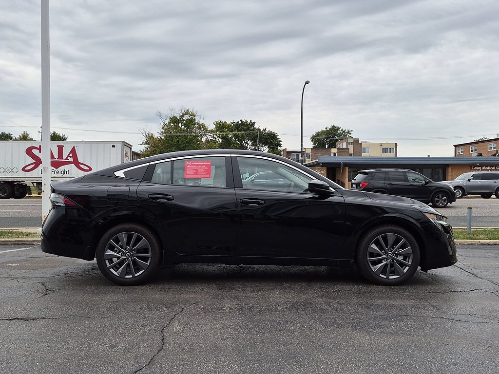 Used 2026 Super Black Nissan SL image 36