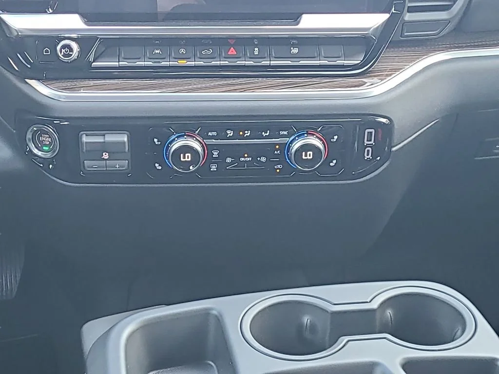 New 2026 Sterling Metallic GMC Elevation image 15