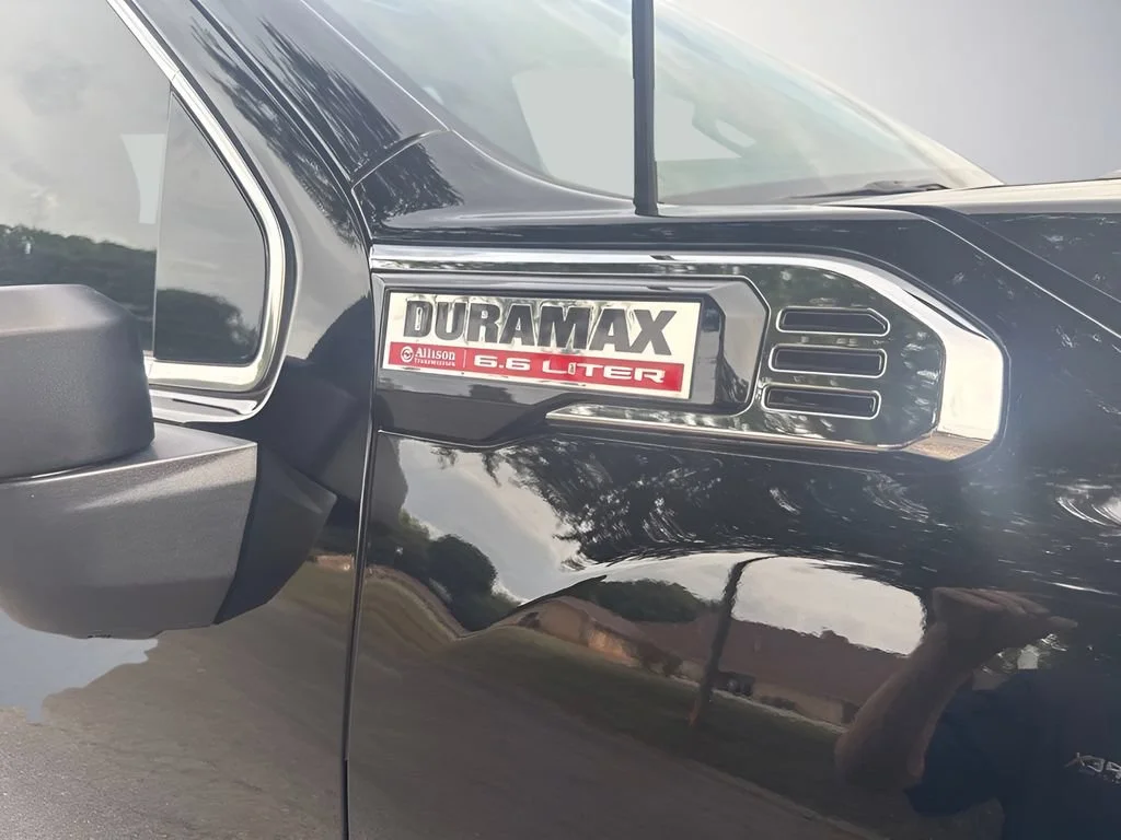 Used 2025 Onyx Black GMC Denali image 45