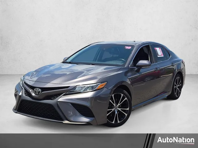 2018 Toyota Camry SE