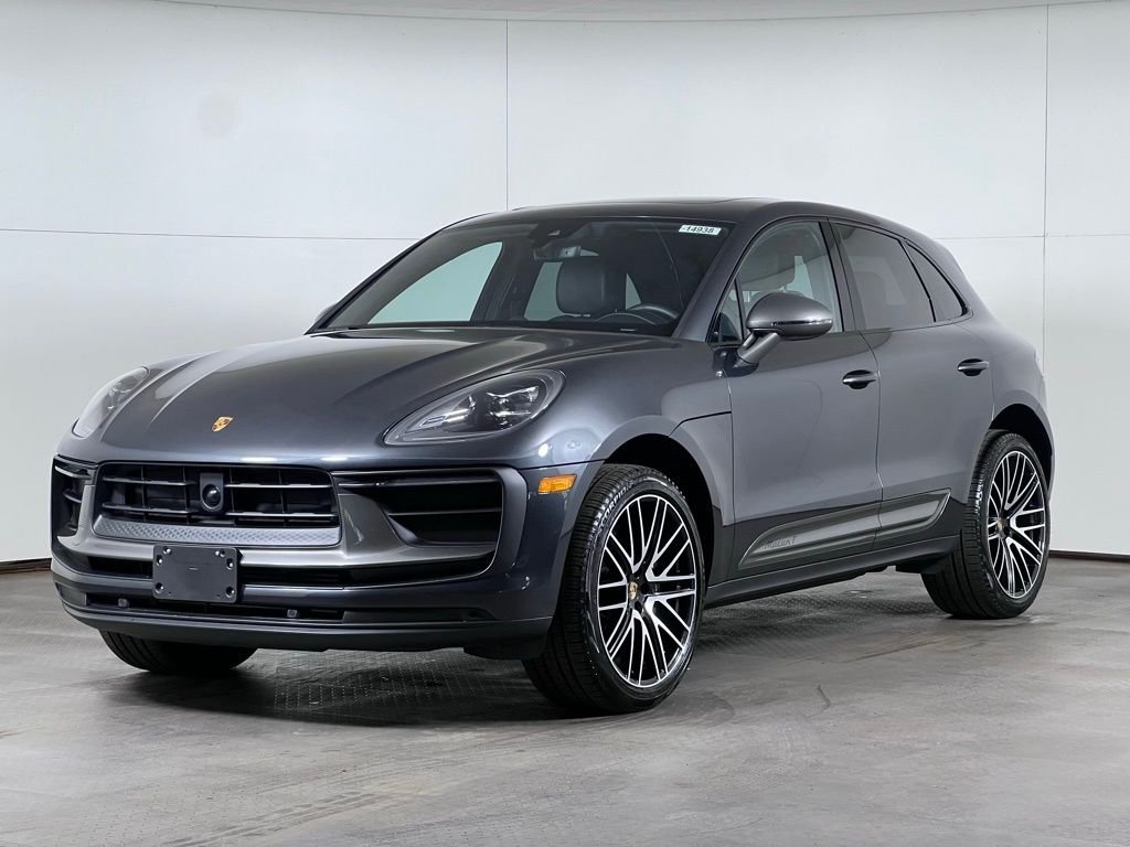 2026 Porsche Macan T's photo