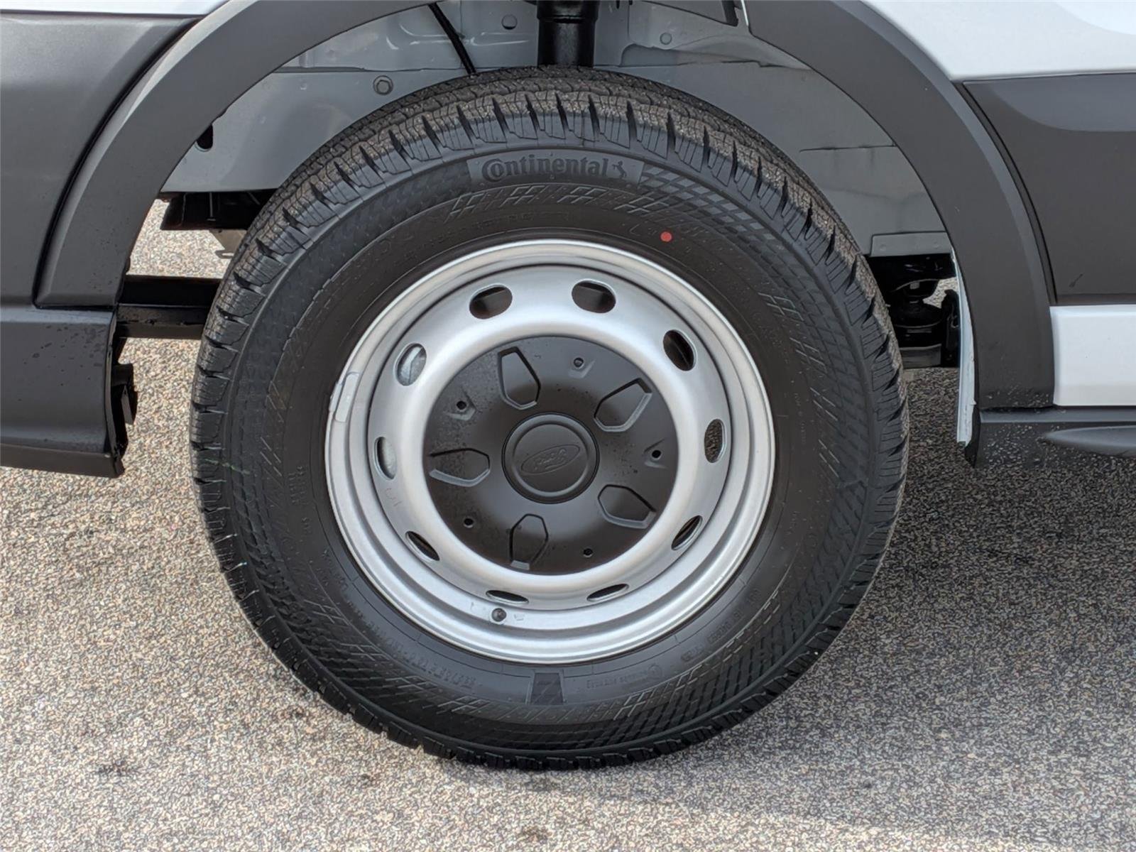 New 2026 Oxford White Ford Cargo Van image 3