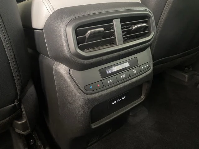 2025 Honda Pilot EX-L - Photo 16