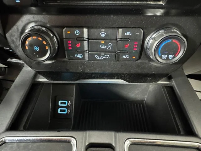 Used 2018 Blue Ford XLT image 16