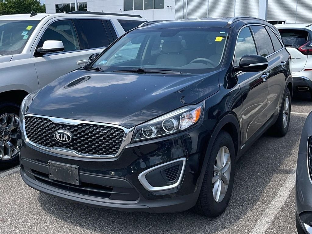 Used 2018 Black Kia LX image 3