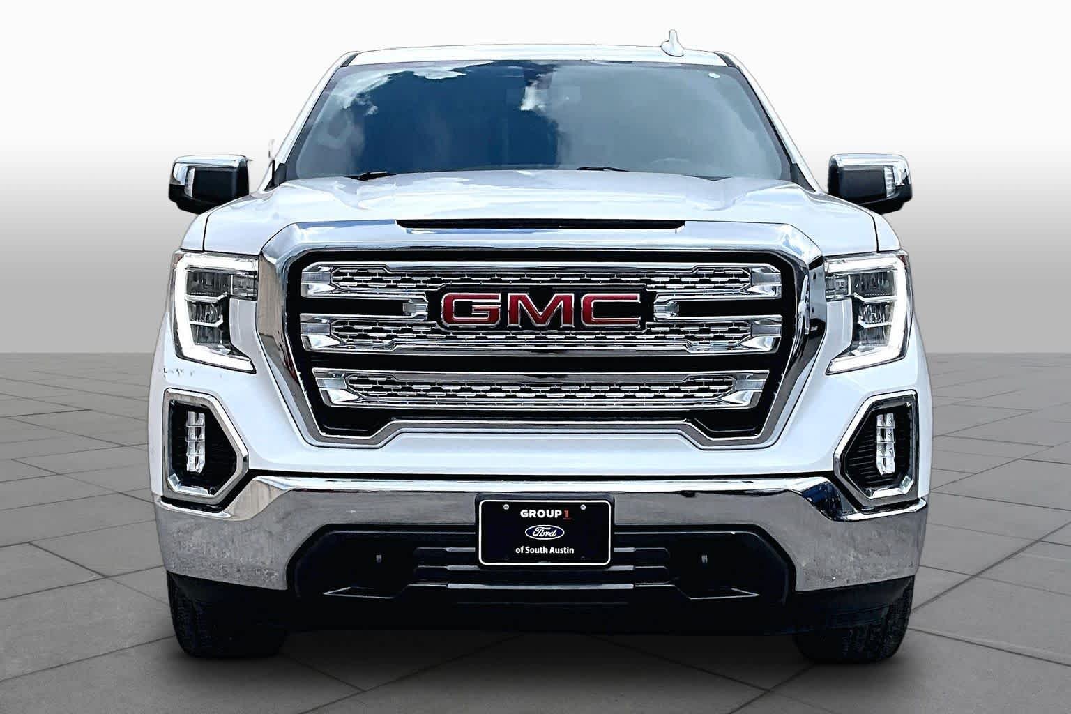 Used 2021 White Frost Tricoat GMC SLT image 5