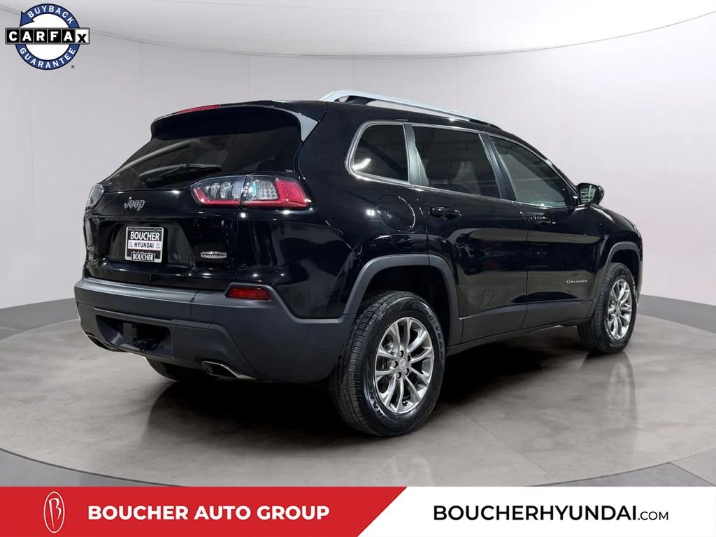 Used 2019 Diamond Black Crystal Pearlcoat Jeep Latitude Plus image 3