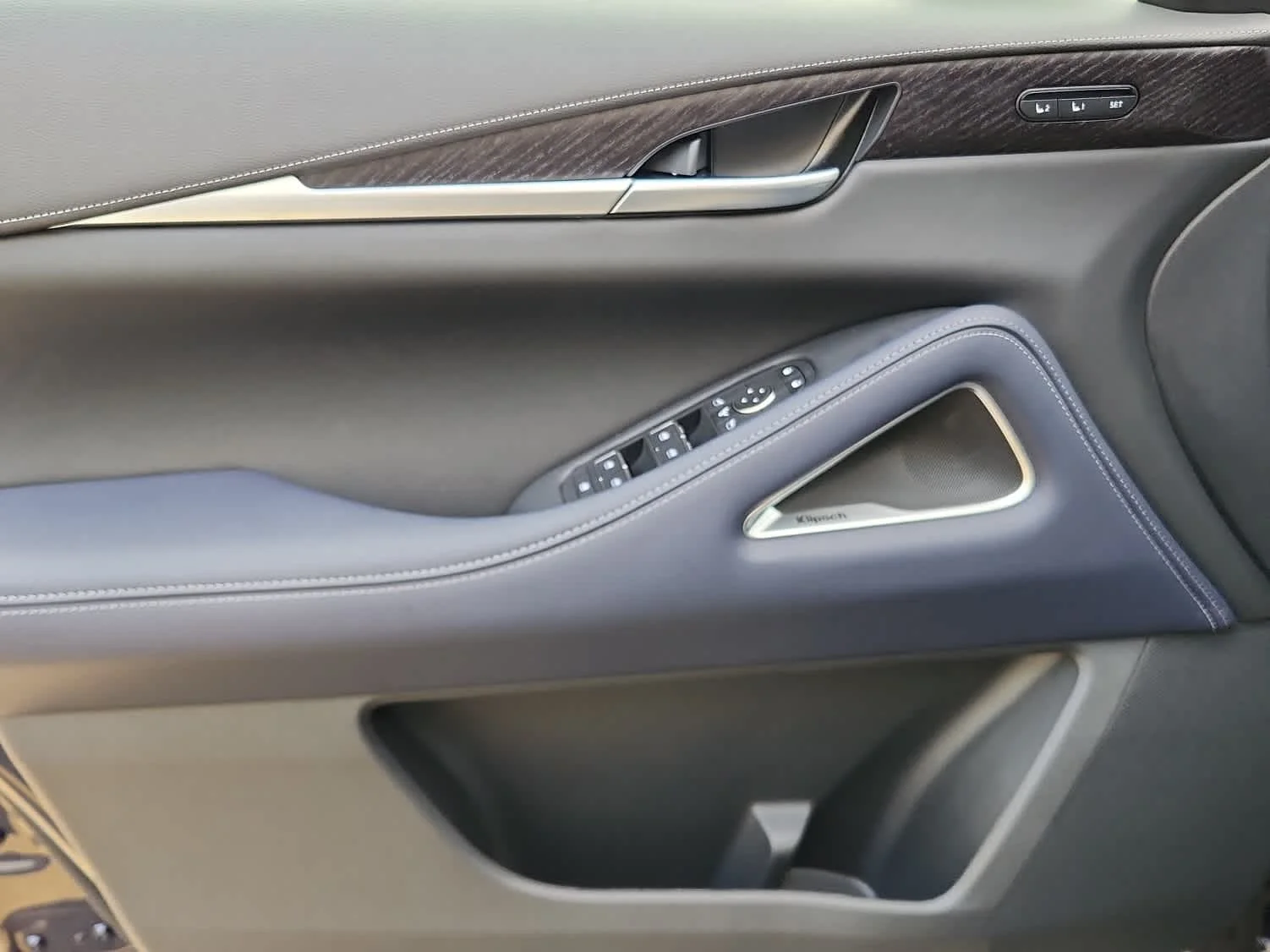 2026 INFINITI QX60 LUXE - Photo 11