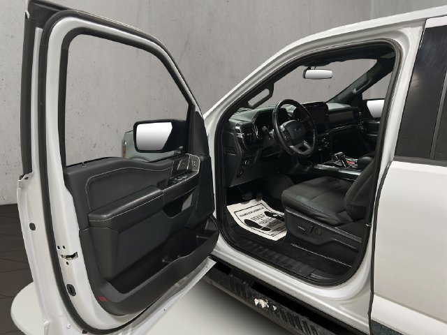 Used 2022 White Ford XLT image 10