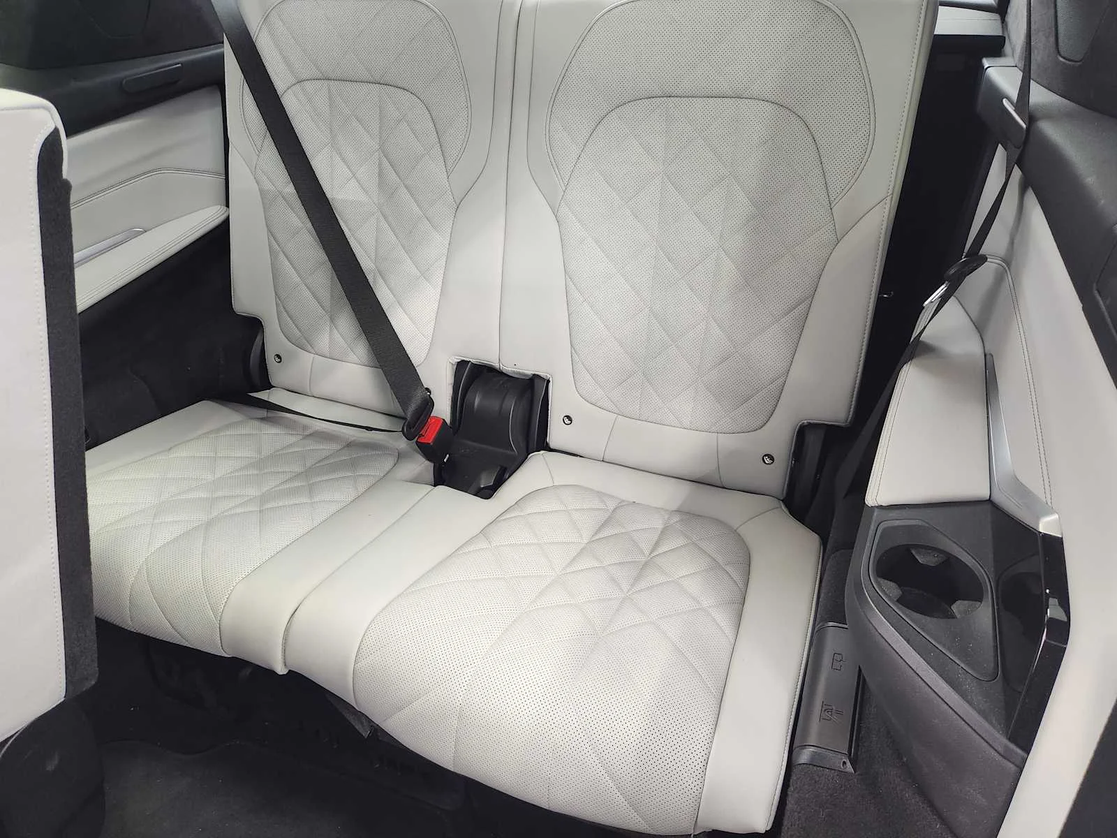 Certified Used 2024 Alpine White BMW xDrive40i image 20