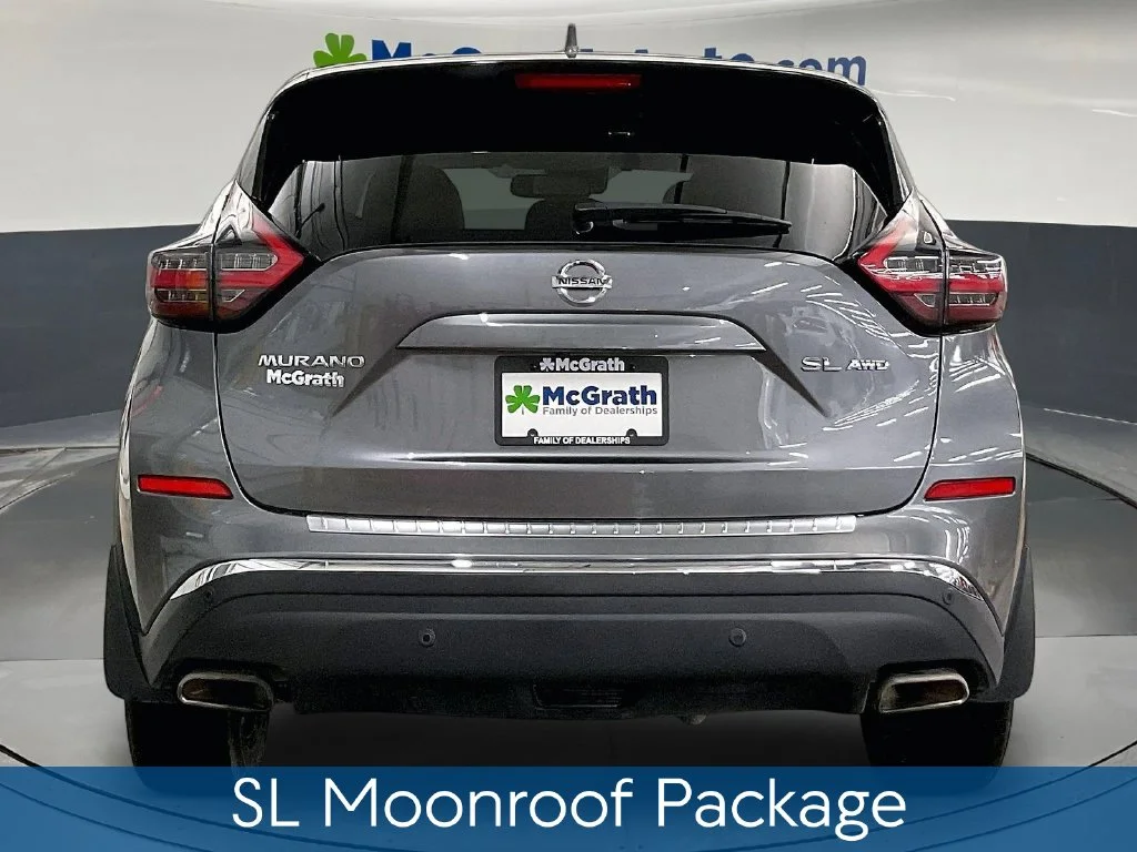 Used 2022 Gray Nissan SL image 7