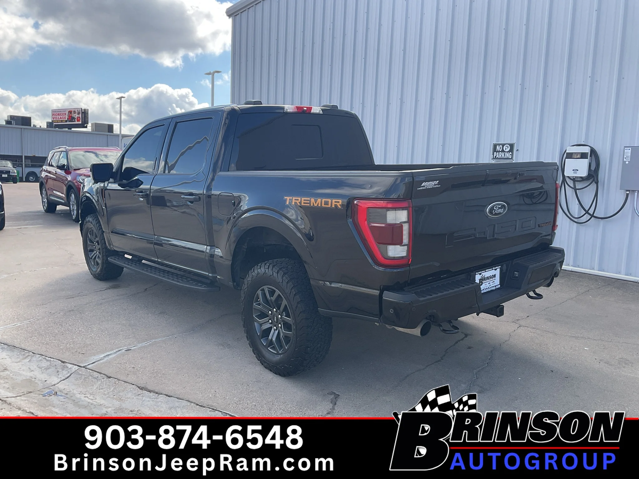 Used 2021 Agate Black Metallic Ford Tremor image 5