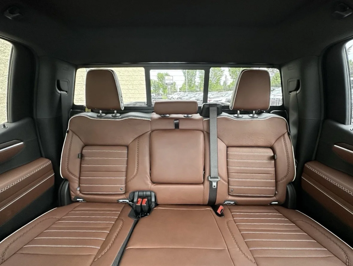 New 2026 Glacier White Tricoat GMC Denali Ultimate image 24