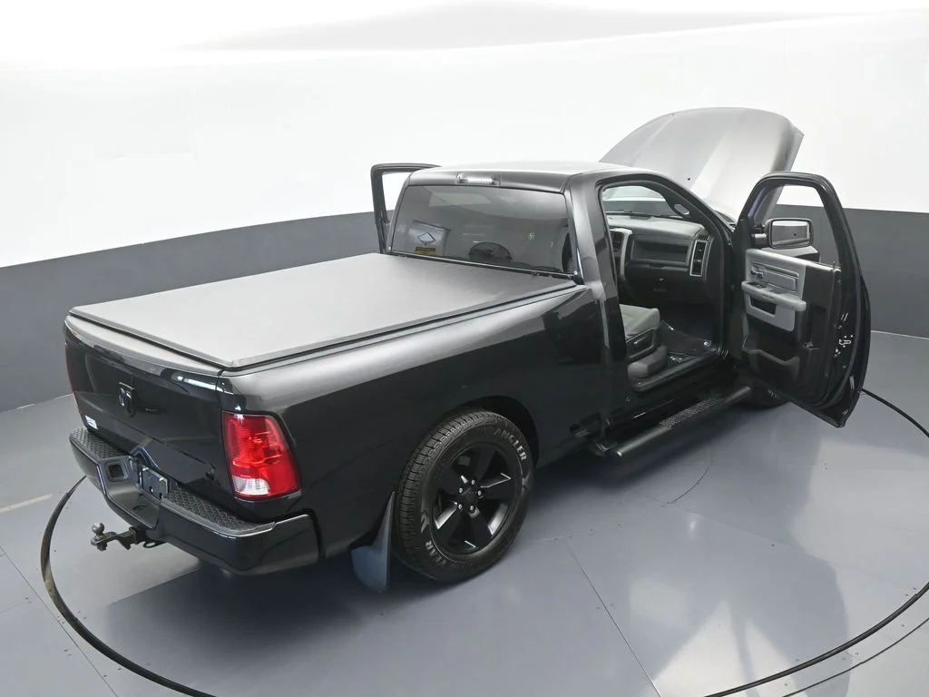 Used 2018 Brilliant Black Crystal Pearlcoat Ram Express image 64