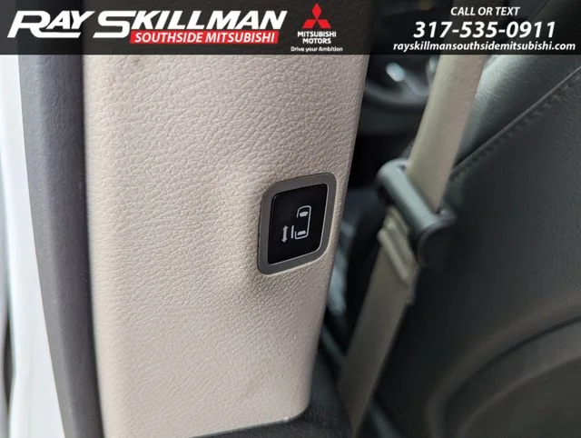 Used 2022 White Chrysler Touring L image 23