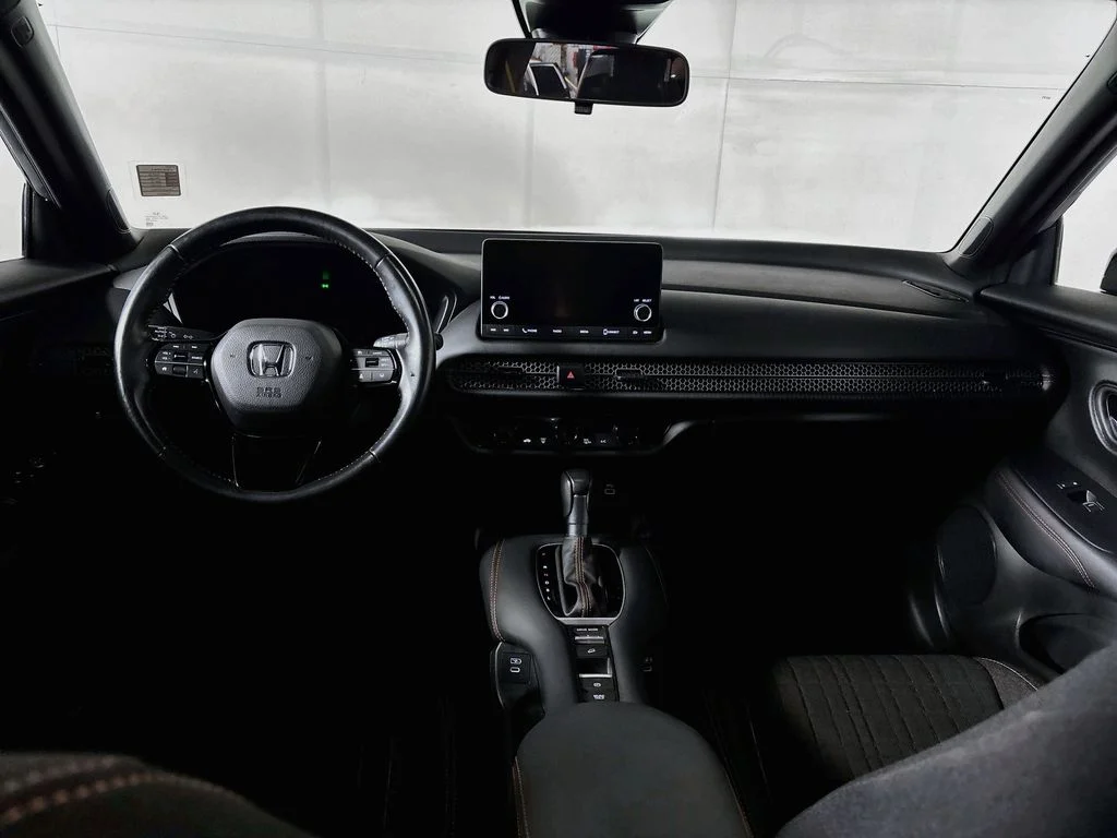 Used 2025 Urban Gray Pearl Honda Sport image 12