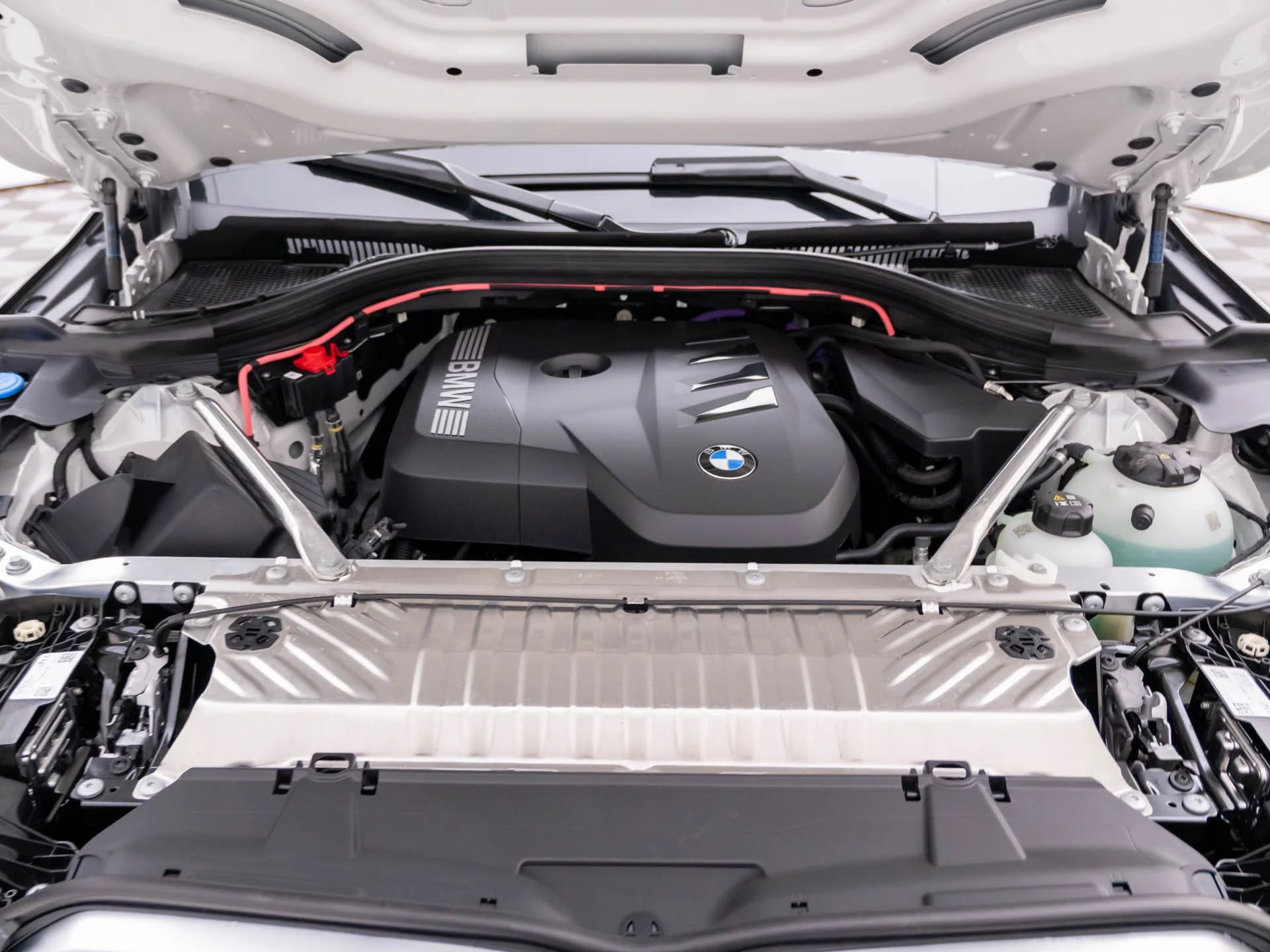 New 2026 White BMW 30 xDrive image 27