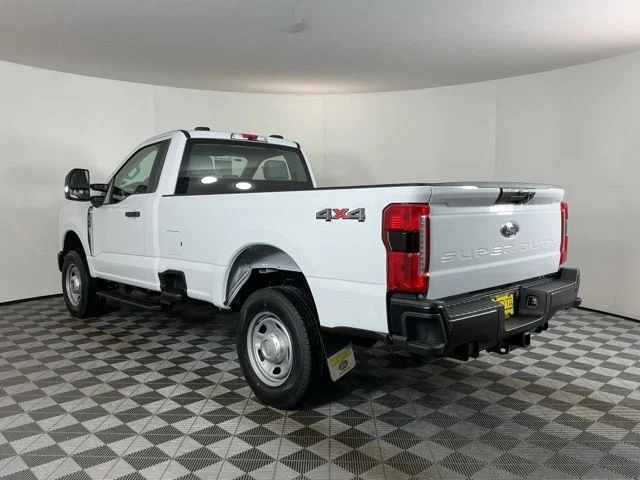 New 2026 Oxford White Ford XL image 6