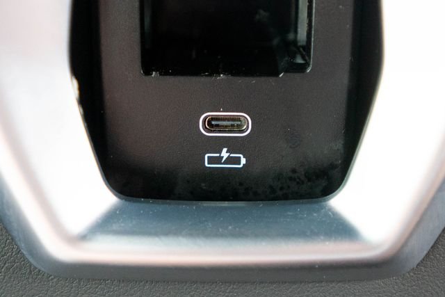 2025 BMW XM Base - Photo 38