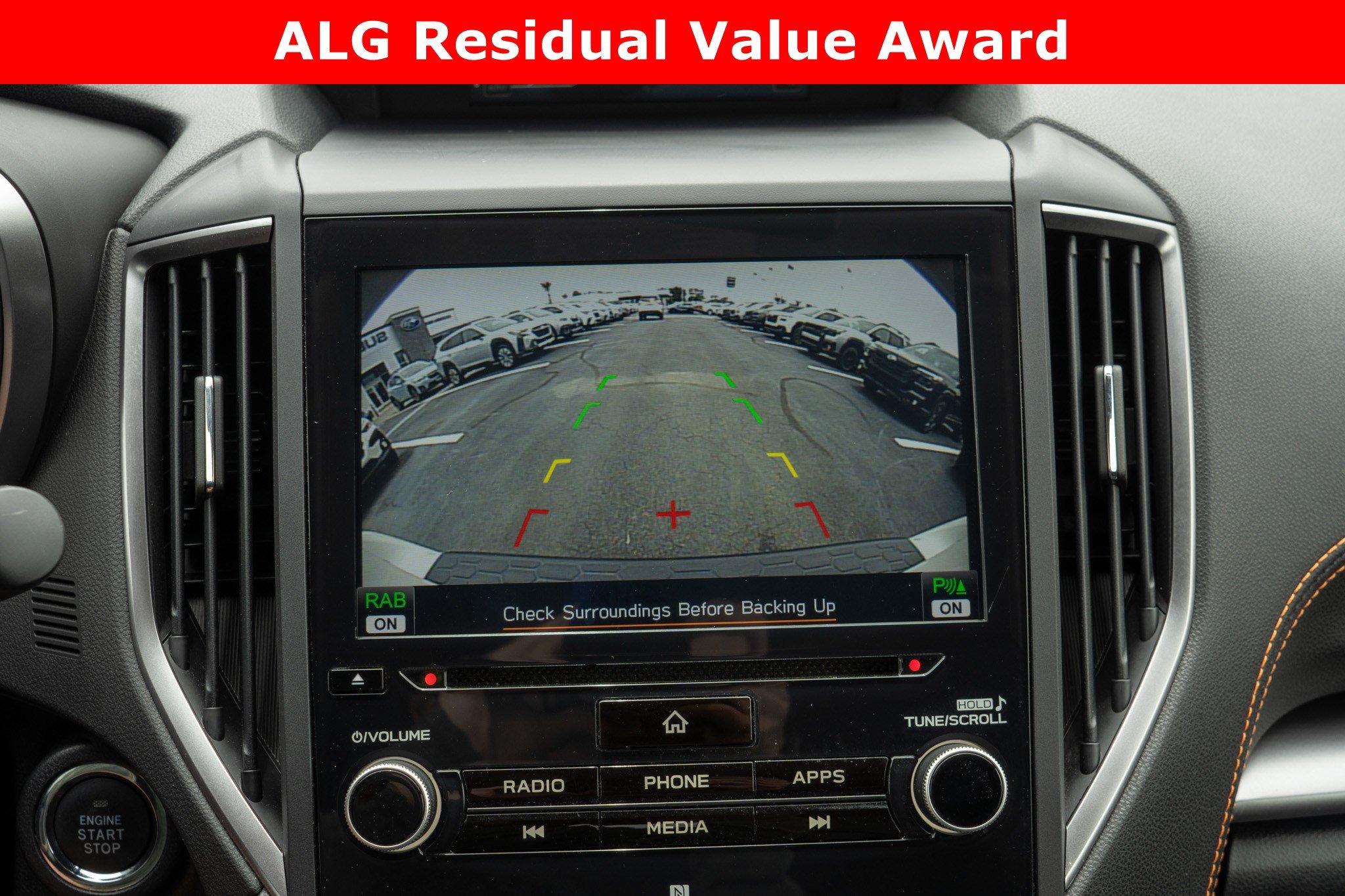 Used 2019 Crystal White Pearl Subaru Limited image 19