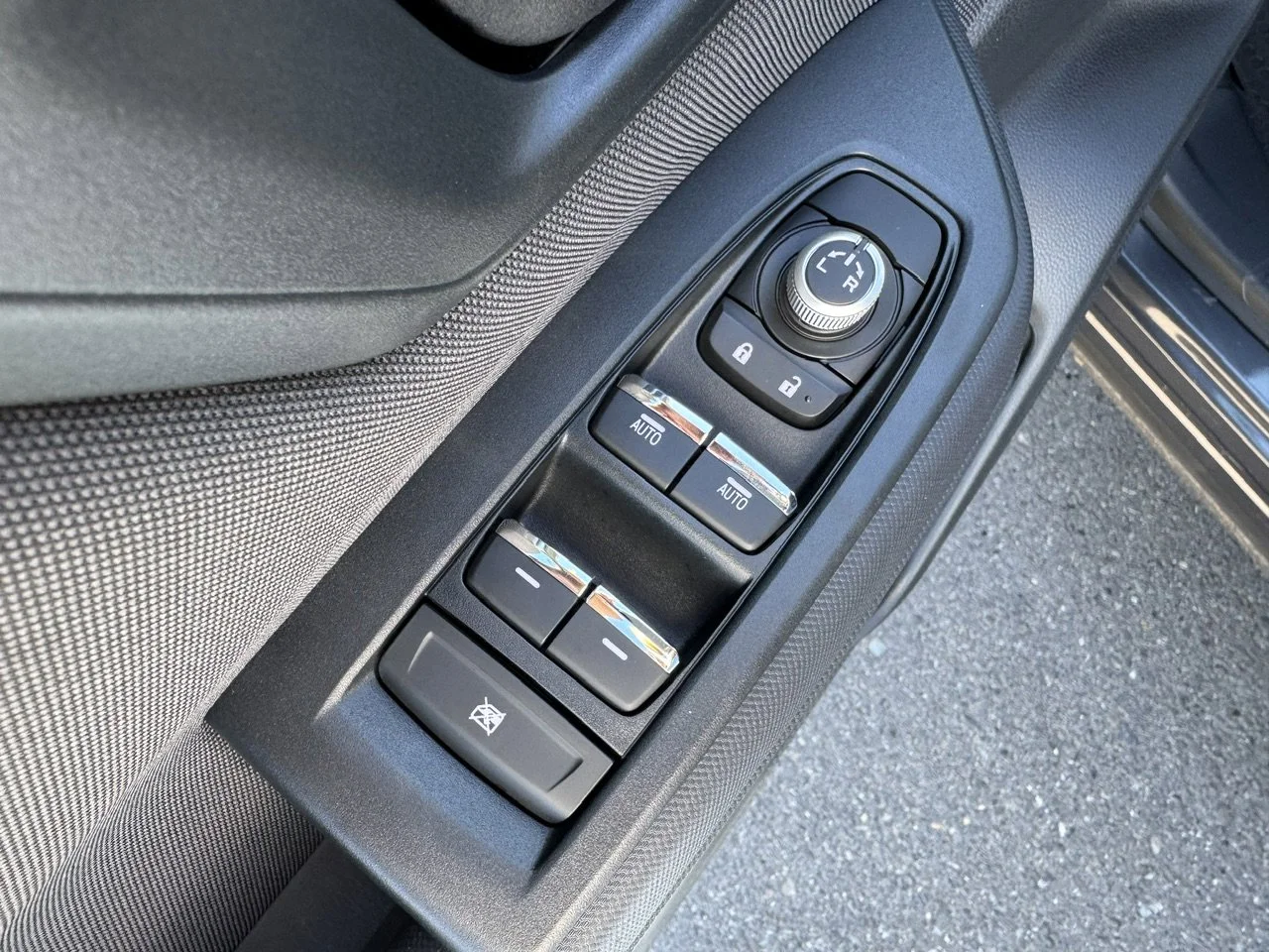 Used 2025 Magnetite Gray Metallic Subaru Premium image 10